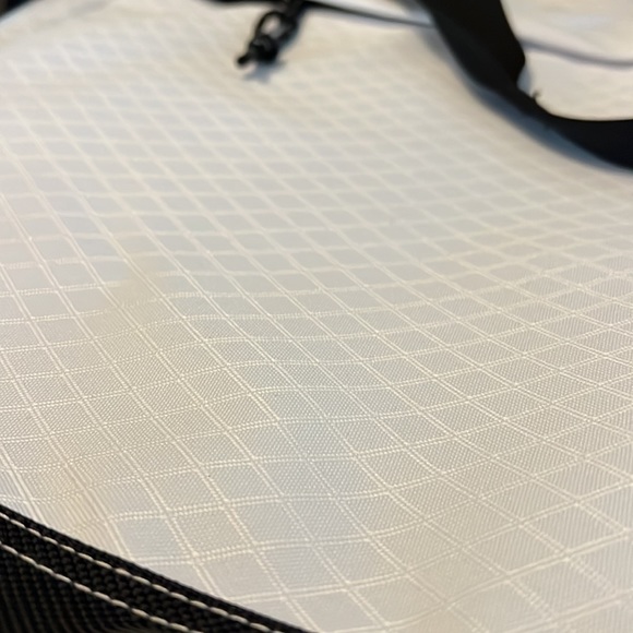 Vans Construct bag. White and black. Can hold a skateboard through the back. NWT - Picture 15 of 16